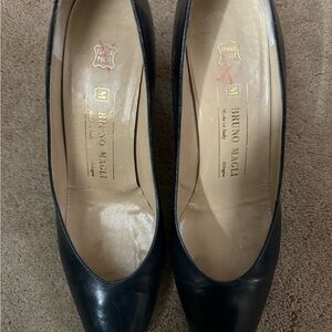 Black Bruno Maggie pumps